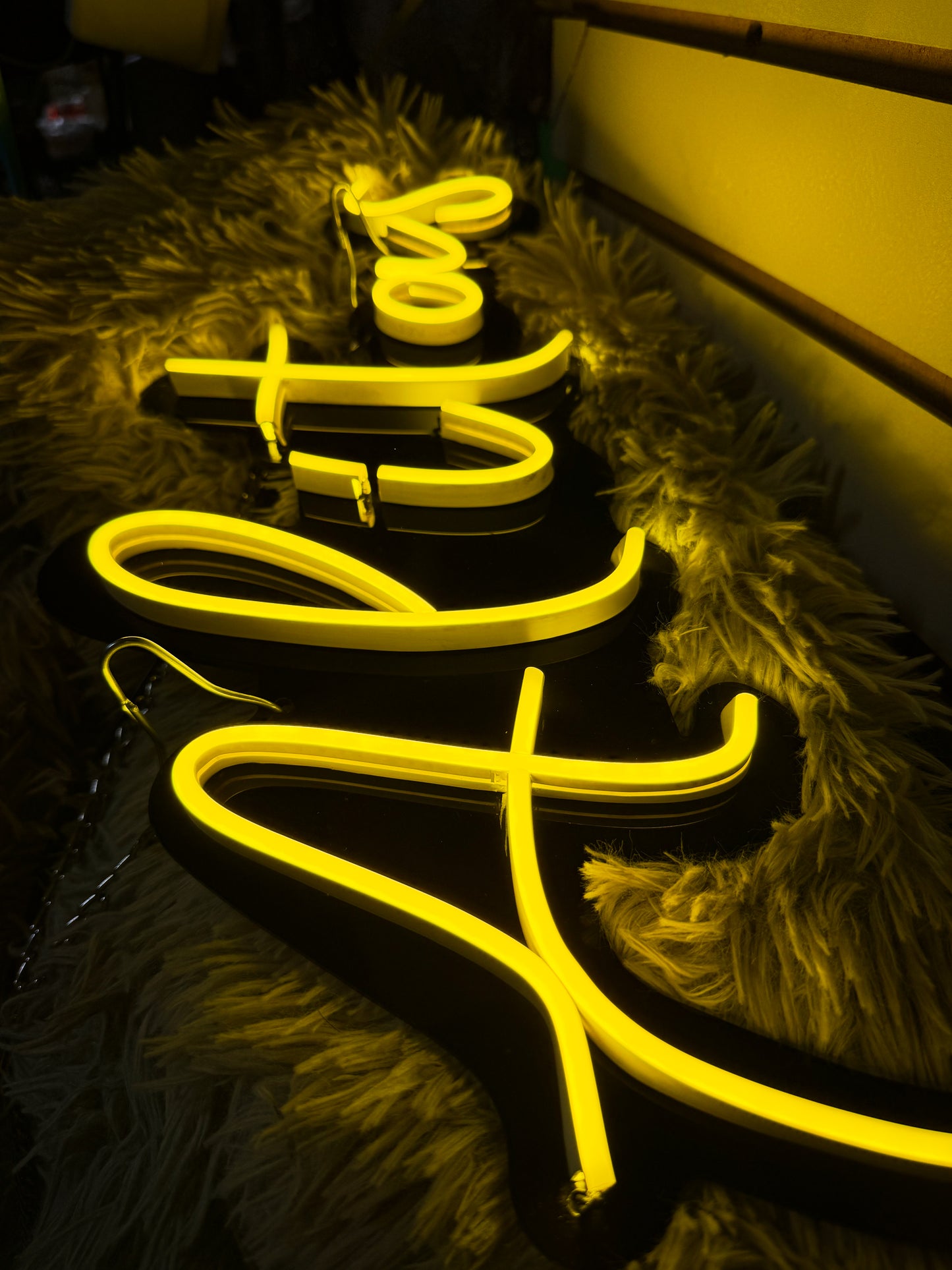 Letrero Alitas Neon