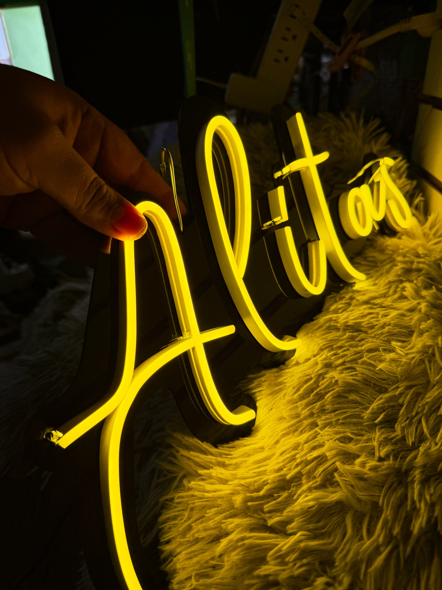 Letrero Alitas Neon