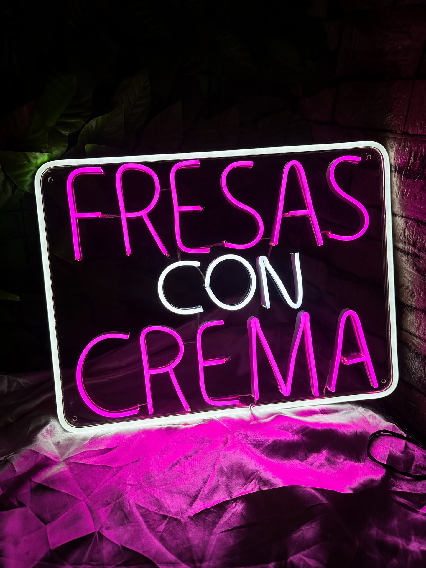 Letrero Neon Fresas Con Crema Luminoso