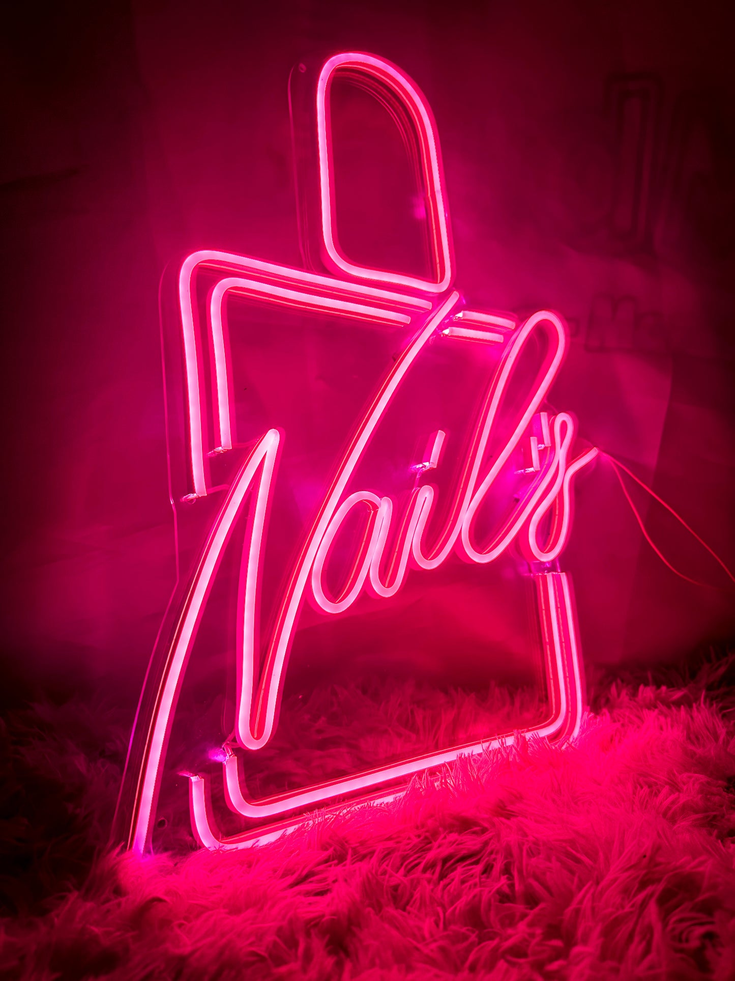 Letrero Neon Nails Con Esmalte (anuncio Neon Nails)