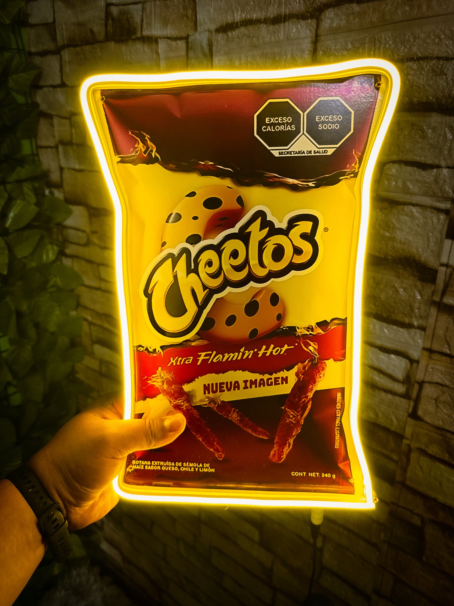 Letrero Neon Cheetos - Letreros de Snacks